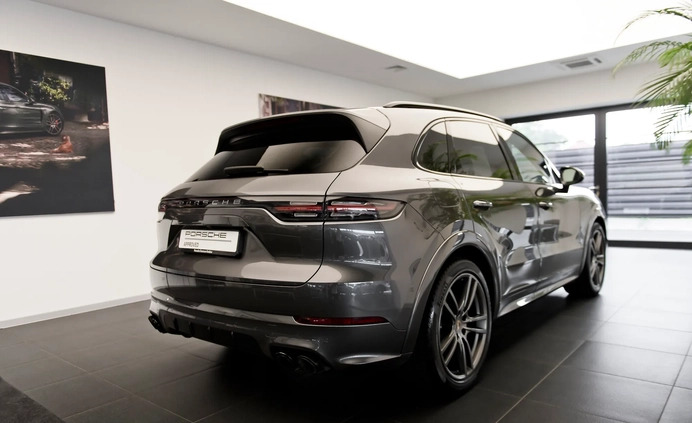 Porsche Cayenne cena 389000 przebieg: 93040, rok produkcji 2019 z Bełchatów małe 326